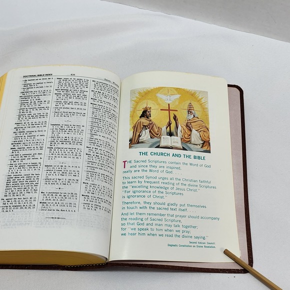 Pair of The New American Bibles: Saint Joseph Edition and 2001 American Standard - Picture 15 of 16